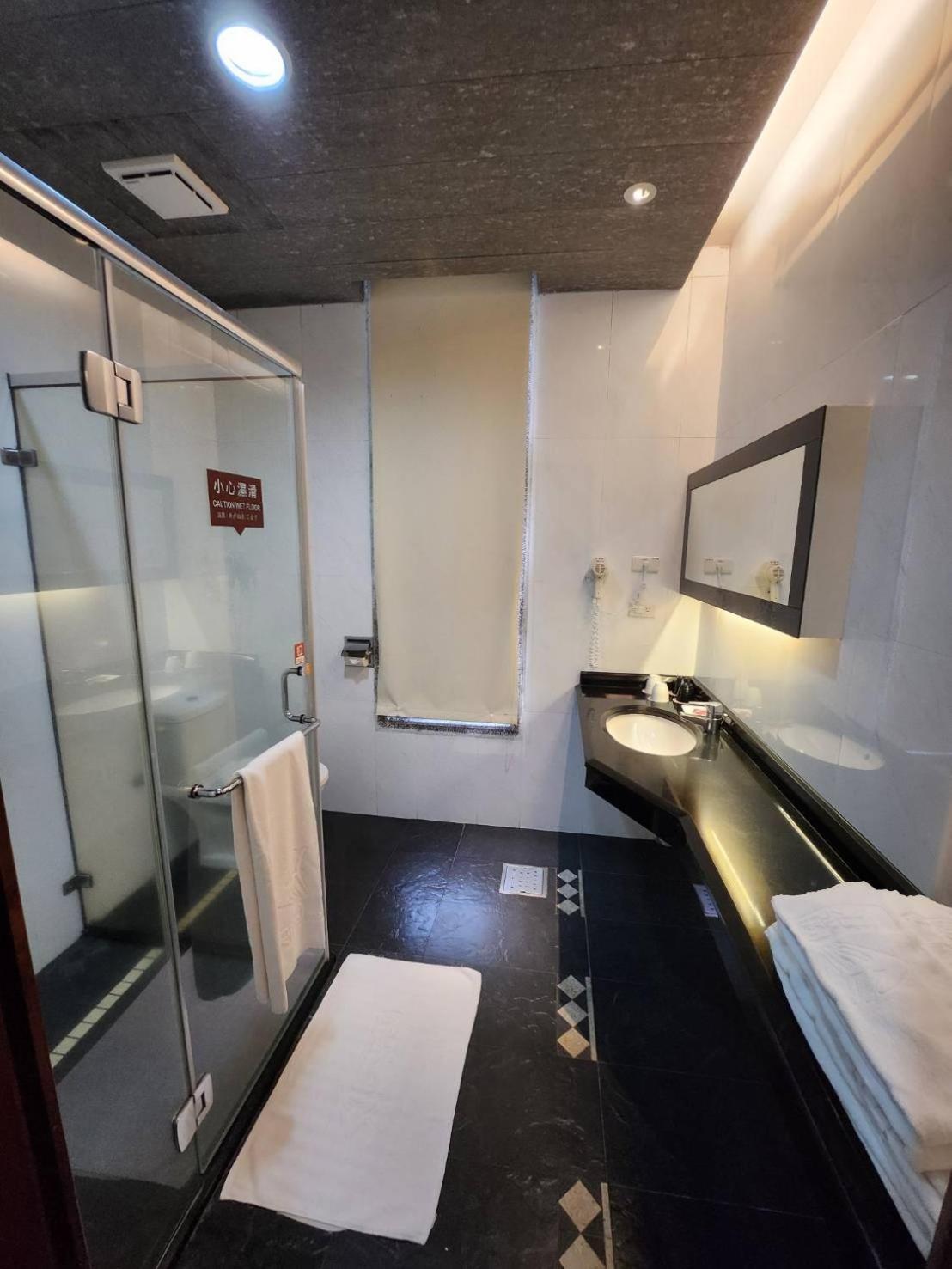 เอียนหาน รีสอร์ต Hotel หยูฉี ภายนอก รูปภาพ